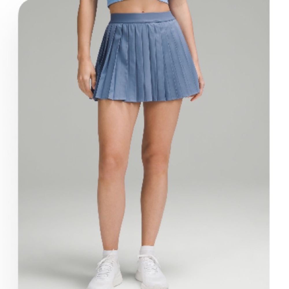 Lululemon pleated skirt